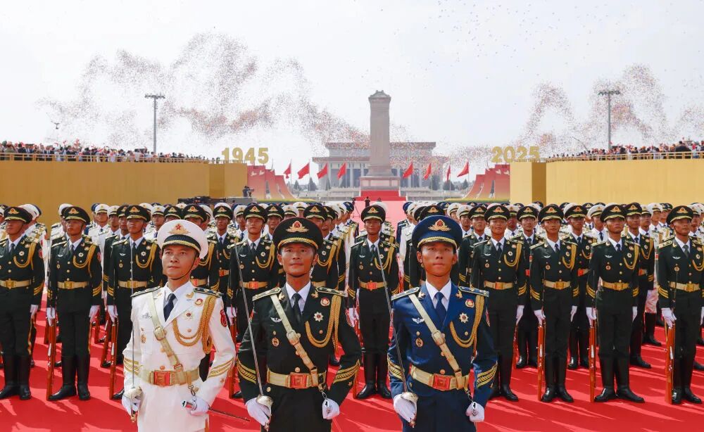 震撼！45張動(dòng)圖帶你看閱兵